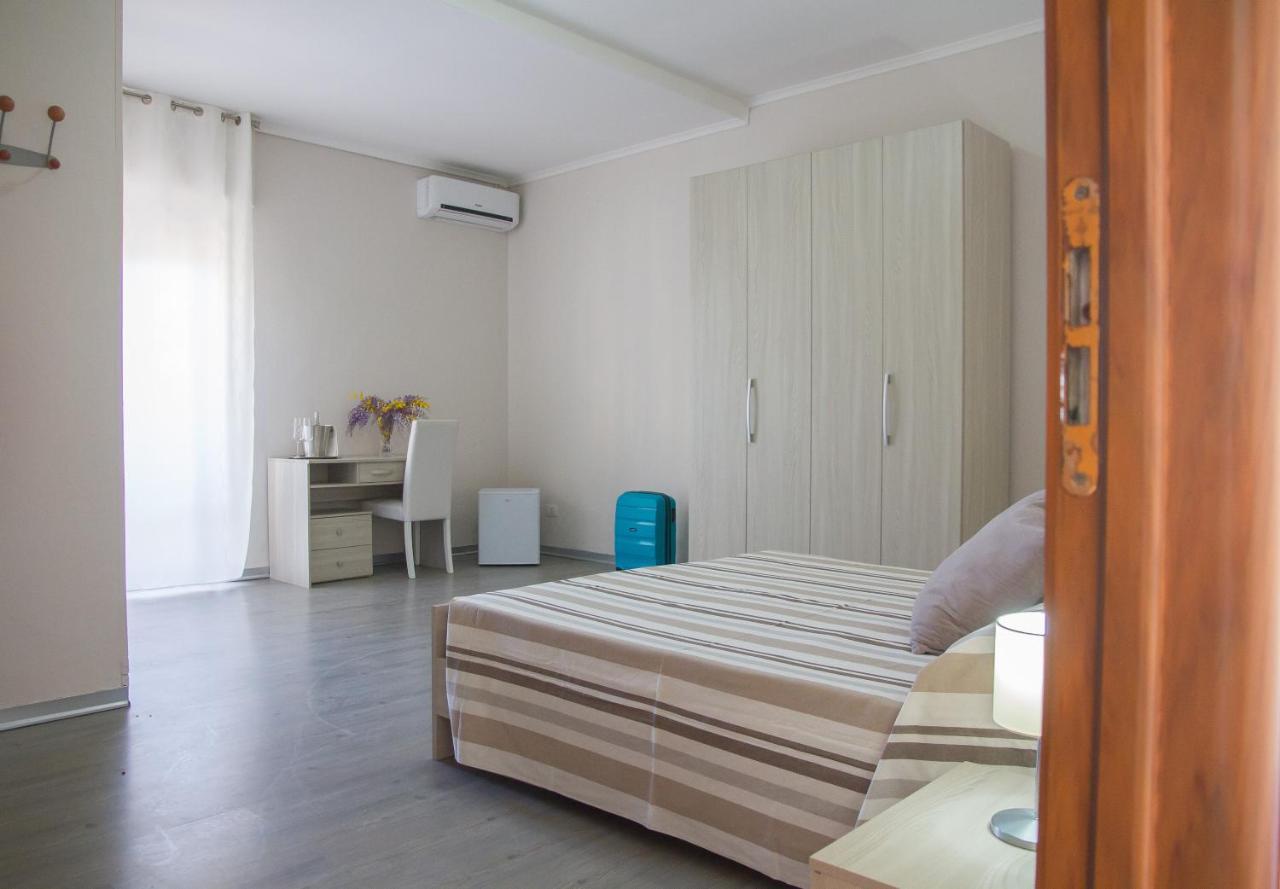 Bluriva Hotel Чиро-Марина Екстер'єр фото